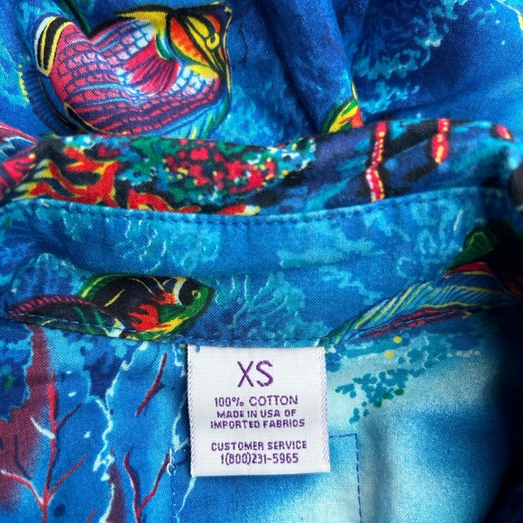 SCRUBS Brand Mens Short Sleeve Button Down Tropical Fish Themed Cotton XS Shirt - Picture 6 of 6